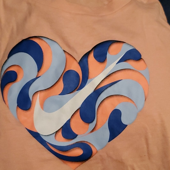 NWT: NIKE Shirt Bundle - Picture 9 of 11